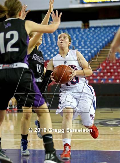 Thumbnail 2 in Vacaville Christian vs. Redding Christian photogallery.