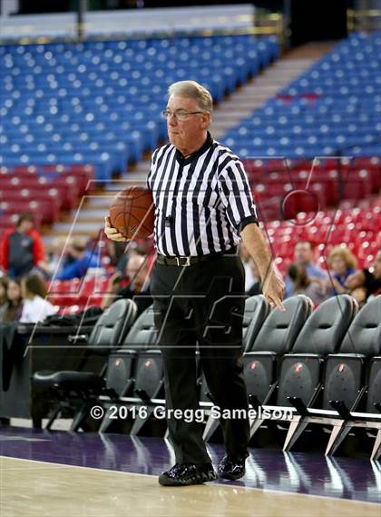 Thumbnail 1 in Vacaville Christian vs. Redding Christian photogallery.