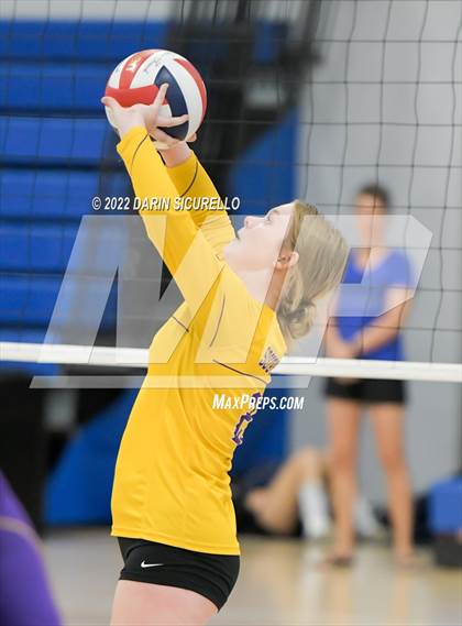 Thumbnail 3 in Norco vs. Southwest (Nike TOC Southwest) photogallery.