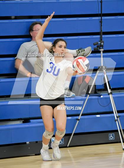 Thumbnail 3 in Norco vs. Southwest (Nike TOC Southwest) photogallery.