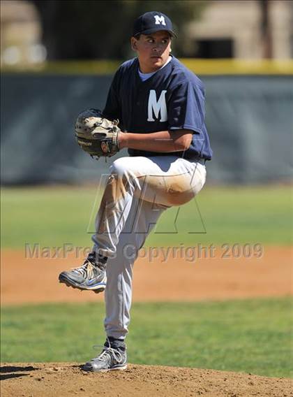 Thumbnail 2 in Holtville vs Maranatha (K Classic) photogallery.