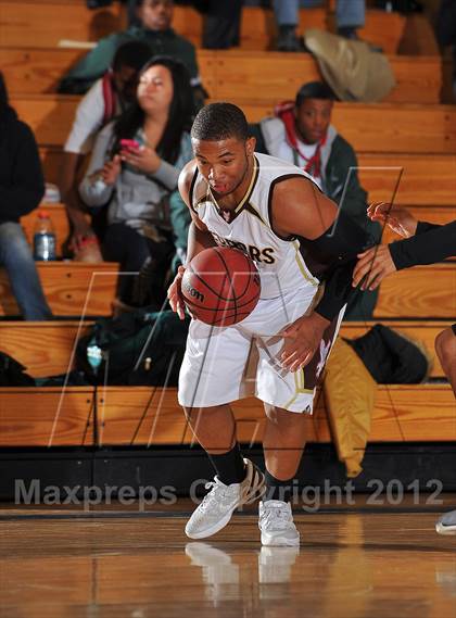 Thumbnail 3 in Arapahoe vs. Palmer (Rock Canyon Winter Shootout) photogallery.