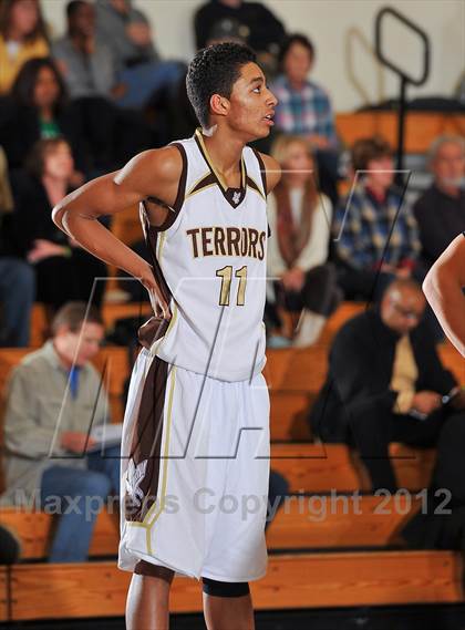 Thumbnail 2 in Arapahoe vs. Palmer (Rock Canyon Winter Shootout) photogallery.