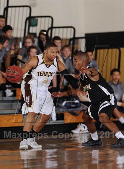 Thumbnail 2 in Arapahoe vs. Palmer (Rock Canyon Winter Shootout) photogallery.