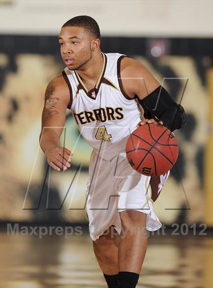 Thumbnail 2 in Arapahoe vs. Palmer (Rock Canyon Winter Shootout) photogallery.