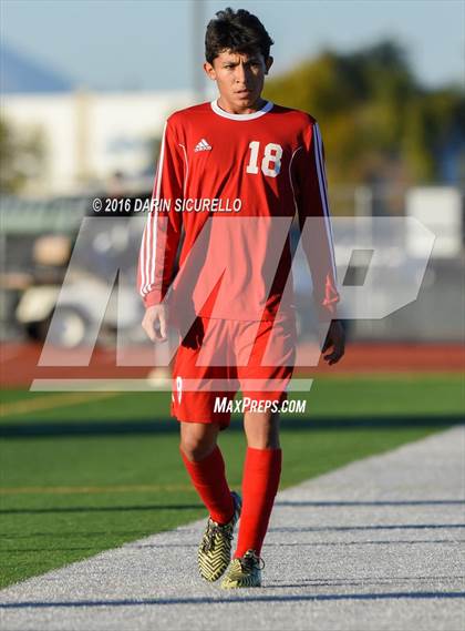 Thumbnail 2 in Basha vs. South Mountain (Coyote Classic Tournament) photogallery.