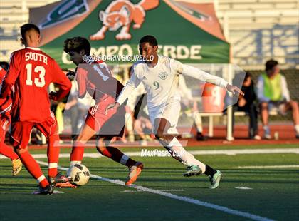 Thumbnail 1 in Basha vs. South Mountain (Coyote Classic Tournament) photogallery.