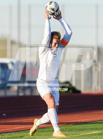 Thumbnail 3 in Basha vs. South Mountain (Coyote Classic Tournament) photogallery.