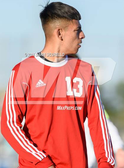 Thumbnail 2 in Basha vs. South Mountain (Coyote Classic Tournament) photogallery.