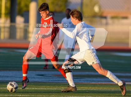 Thumbnail 2 in Basha vs. South Mountain (Coyote Classic Tournament) photogallery.
