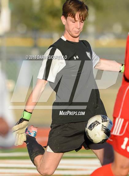 Thumbnail 3 in Basha vs. South Mountain (Coyote Classic Tournament) photogallery.