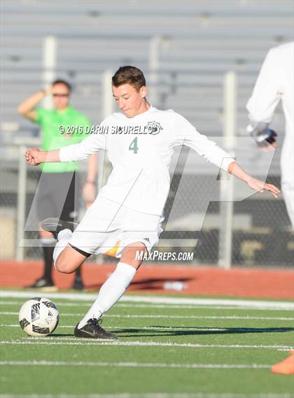 Thumbnail 2 in Basha vs. South Mountain (Coyote Classic Tournament) photogallery.