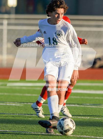 Thumbnail 2 in Basha vs. South Mountain (Coyote Classic Tournament) photogallery.