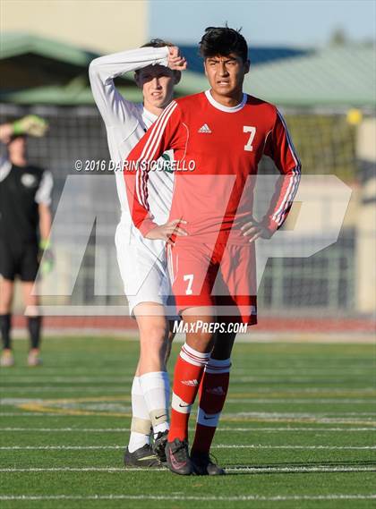 Thumbnail 2 in Basha vs. South Mountain (Coyote Classic Tournament) photogallery.