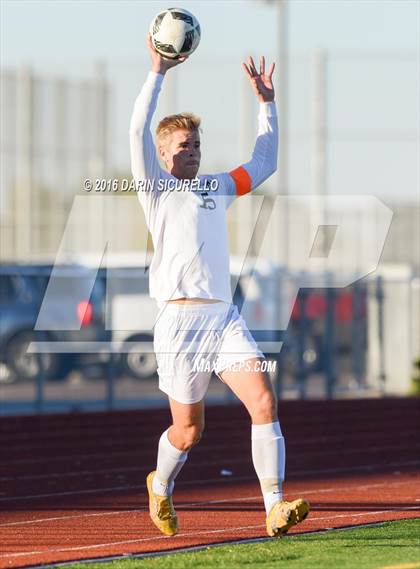 Thumbnail 1 in Basha vs. South Mountain (Coyote Classic Tournament) photogallery.