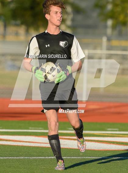 Thumbnail 2 in Basha vs. South Mountain (Coyote Classic Tournament) photogallery.