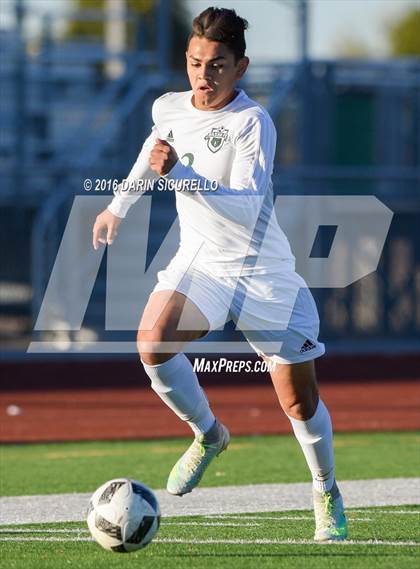 Thumbnail 2 in Basha vs. South Mountain (Coyote Classic Tournament) photogallery.