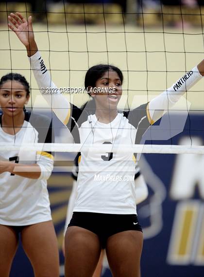 Thumbnail 3 in Fossil Ridge vs Keller photogallery.