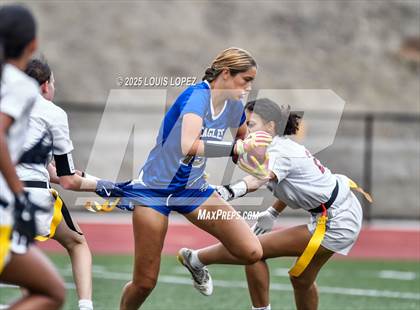 Thumbnail 1 in JV: Esperanza vs Santa Margarita photogallery.
