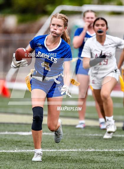 Thumbnail 1 in JV: Esperanza vs Santa Margarita photogallery.