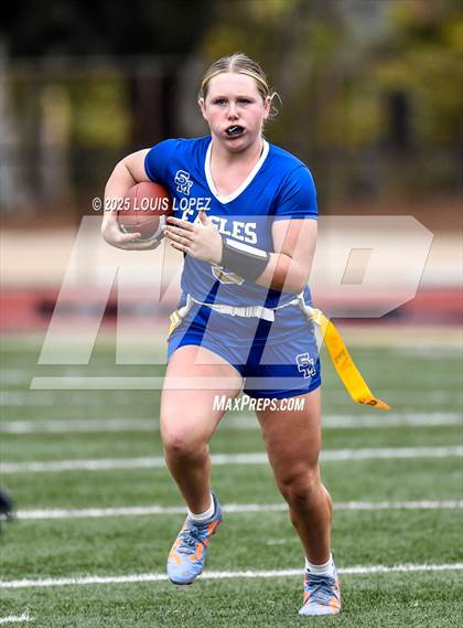 Thumbnail 1 in JV: Esperanza vs Santa Margarita photogallery.