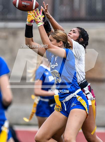 Thumbnail 2 in JV: Esperanza vs Santa Margarita photogallery.
