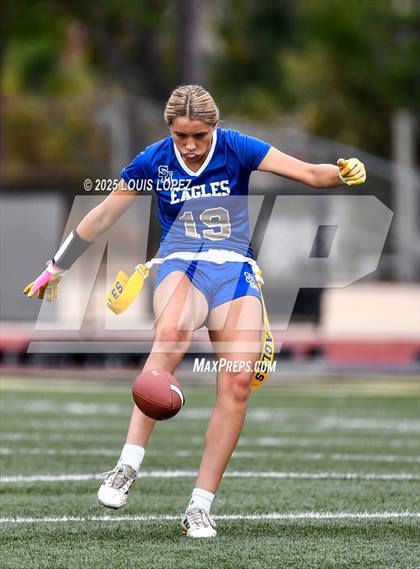 Thumbnail 1 in JV: Esperanza vs Santa Margarita photogallery.