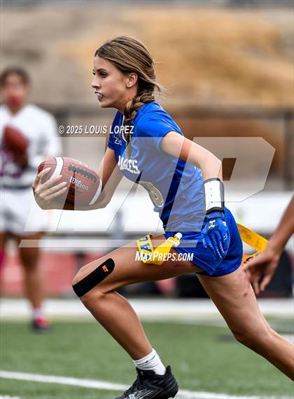 Thumbnail 2 in JV: Esperanza vs Santa Margarita photogallery.