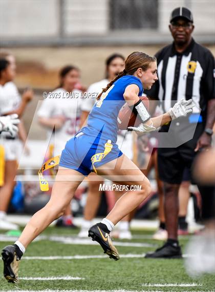 Thumbnail 3 in JV: Esperanza vs Santa Margarita photogallery.