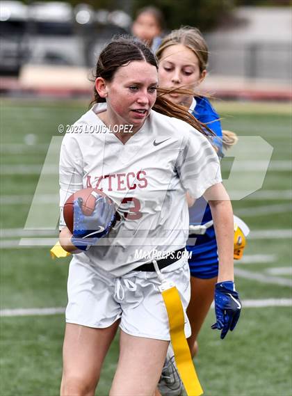 Thumbnail 1 in JV: Esperanza vs Santa Margarita photogallery.
