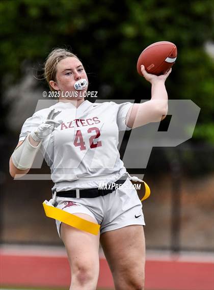 Thumbnail 1 in JV: Esperanza vs Santa Margarita photogallery.