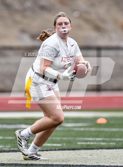 Thumbnail 3 in JV: Esperanza vs Santa Margarita photogallery.