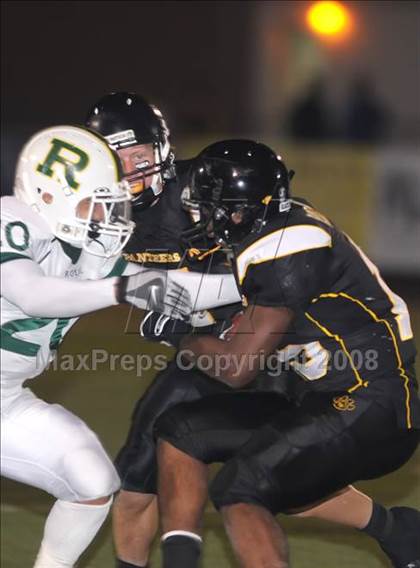 Thumbnail 2 in Royal @ Newbury Park photogallery.