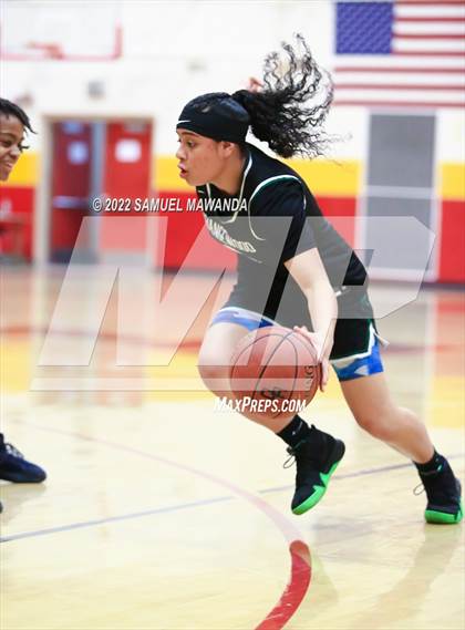 Thumbnail 3 in Orangewood Academy vs Bakersfield photogallery.