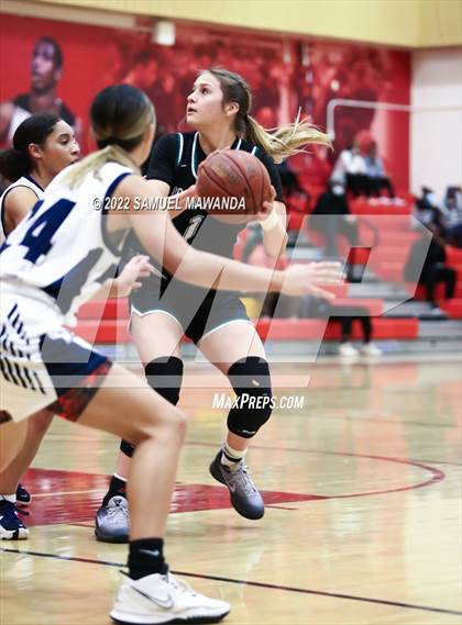 Thumbnail 3 in Orangewood Academy vs Bakersfield photogallery.