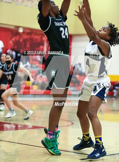 Thumbnail 3 in Orangewood Academy vs Bakersfield photogallery.
