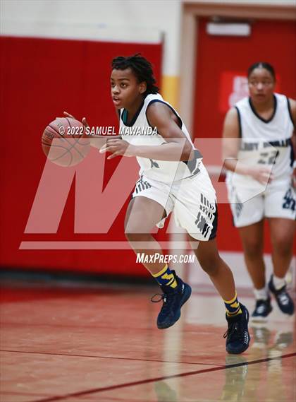 Thumbnail 3 in Orangewood Academy vs Bakersfield photogallery.