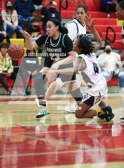 Thumbnail 3 in Orangewood Academy vs Bakersfield photogallery.
