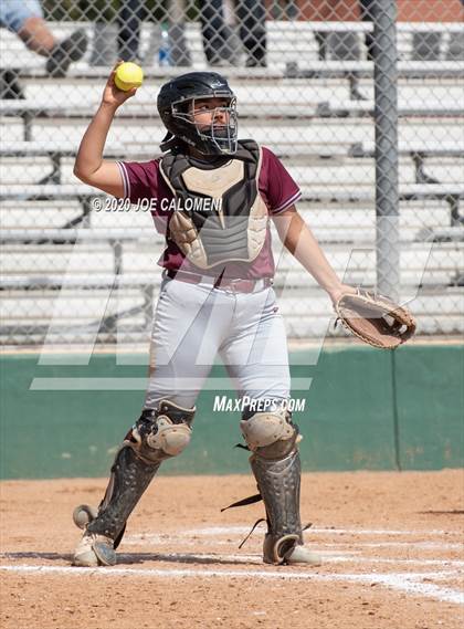 Thumbnail 3 in Reagan [Ronald] vs Highlands (NEISD Softball Tournament) photogallery.