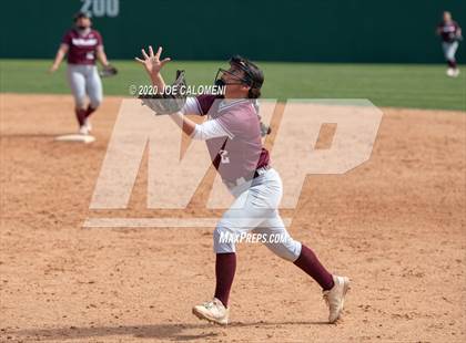 Thumbnail 3 in Reagan [Ronald] vs Highlands (NEISD Softball Tournament) photogallery.