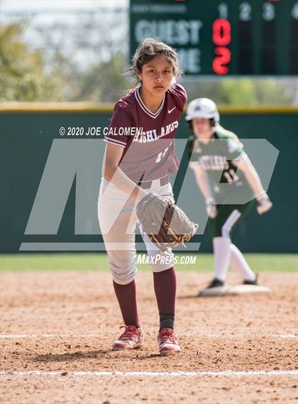 Thumbnail 2 in Reagan [Ronald] vs Highlands (NEISD Softball Tournament) photogallery.