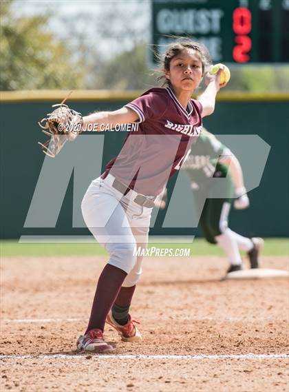 Thumbnail 1 in Reagan [Ronald] vs Highlands (NEISD Softball Tournament) photogallery.