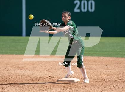 Thumbnail 2 in Reagan [Ronald] vs Highlands (NEISD Softball Tournament) photogallery.