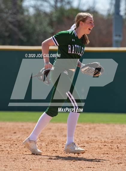 Thumbnail 3 in Reagan [Ronald] vs Highlands (NEISD Softball Tournament) photogallery.