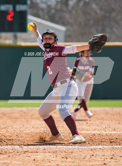 Thumbnail 2 in Reagan [Ronald] vs Highlands (NEISD Softball Tournament) photogallery.