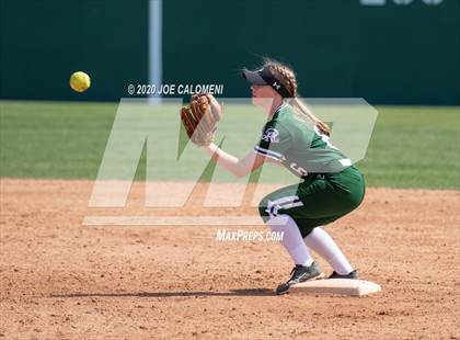 Thumbnail 2 in Reagan [Ronald] vs Highlands (NEISD Softball Tournament) photogallery.