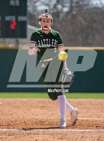 Thumbnail 1 in Reagan [Ronald] vs Highlands (NEISD Softball Tournament) photogallery.
