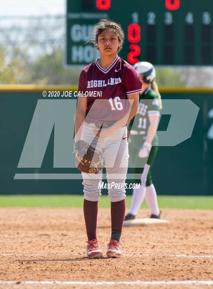 Thumbnail 3 in Reagan [Ronald] vs Highlands (NEISD Softball Tournament) photogallery.