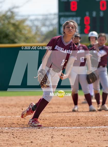 Thumbnail 3 in Reagan [Ronald] vs Highlands (NEISD Softball Tournament) photogallery.