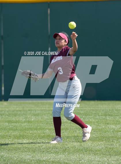 Thumbnail 1 in Reagan [Ronald] vs Highlands (NEISD Softball Tournament) photogallery.